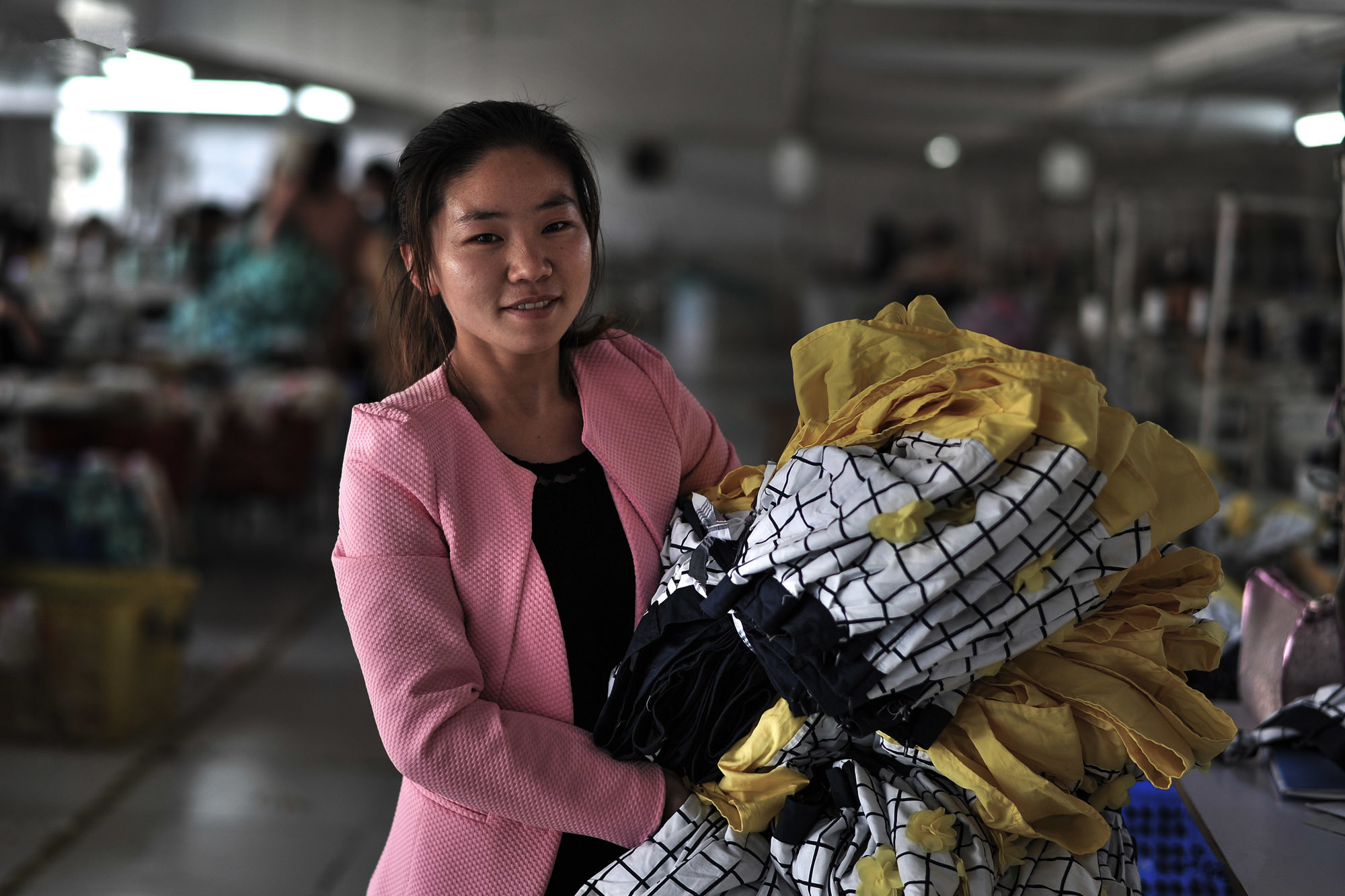 农村留守妇女 白天的辛劳与夜晚的忧虑